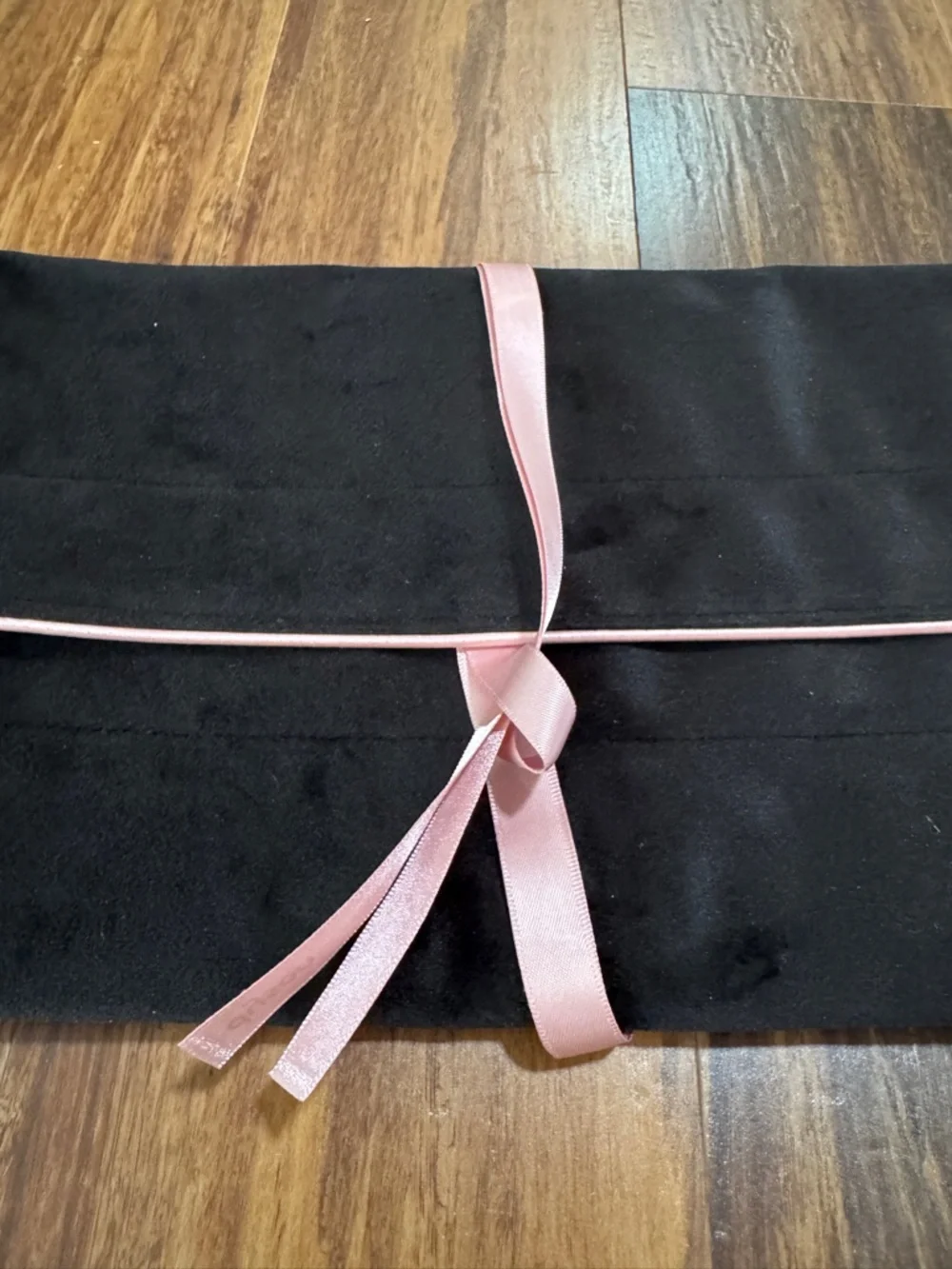 Dyson Velvet Folding Makeup Bag, Travel bag Black/Pink Trim, Pockets 16x12x1 in
